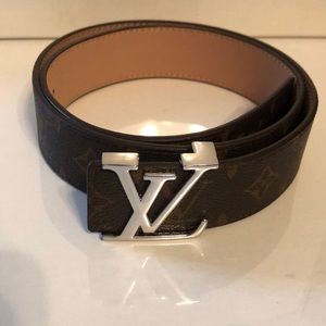 Louis Vuitton Men’s Belt 42/105
